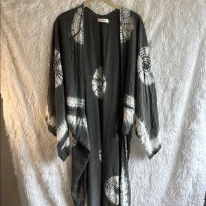 Mustard Seed Gray and White Kimono Cardigan
